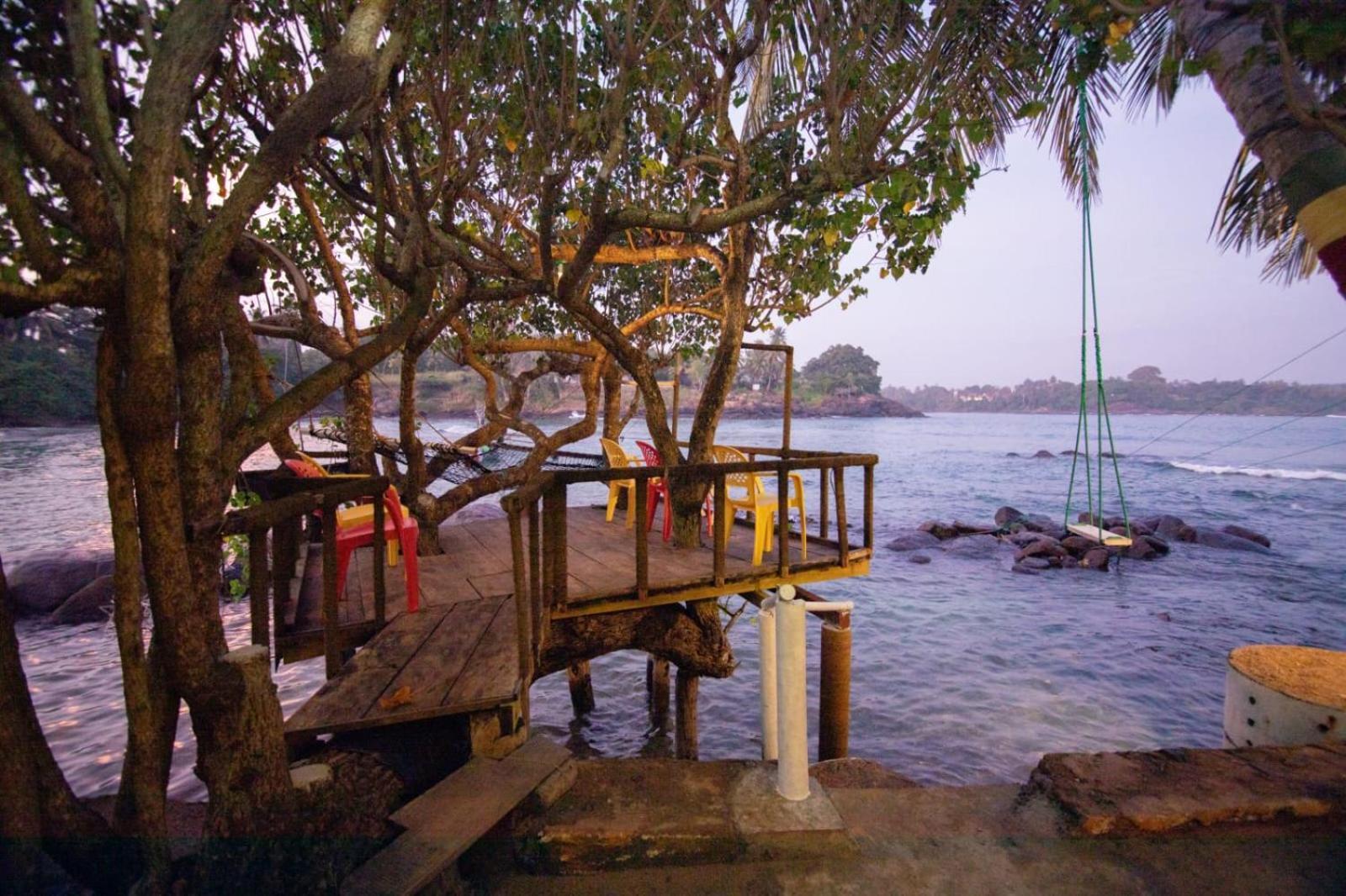 Light House Beach Home 마타라 외부 사진