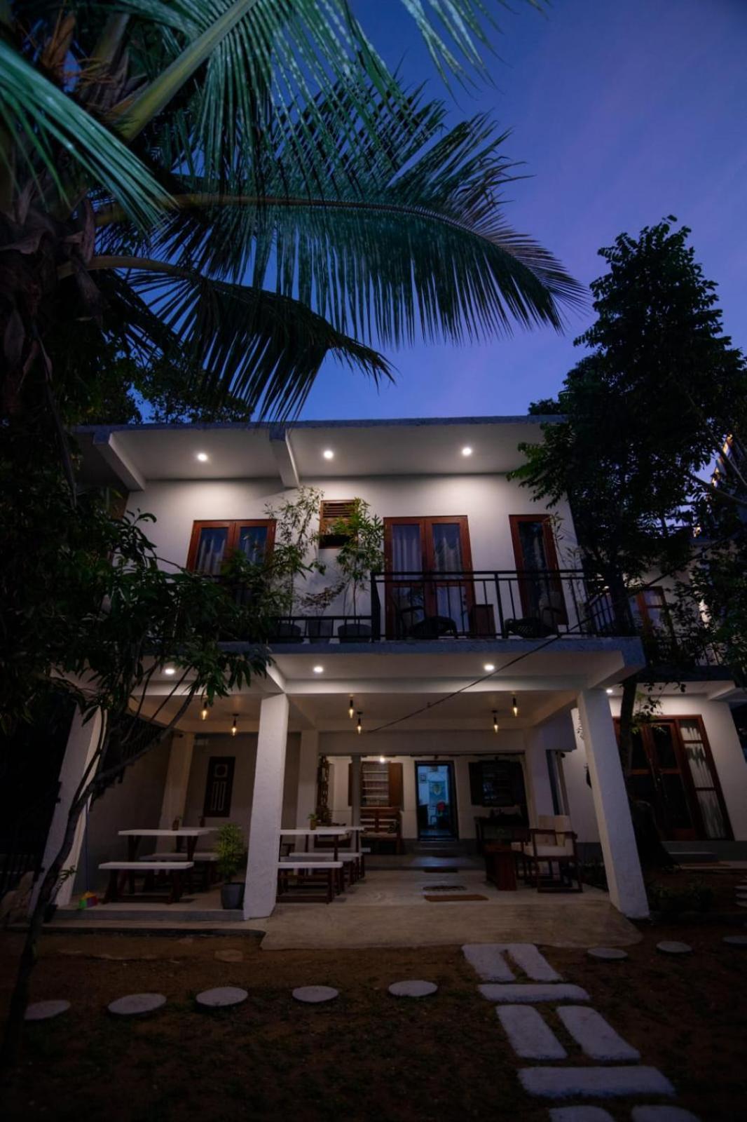 Light House Beach Home 마타라 외부 사진