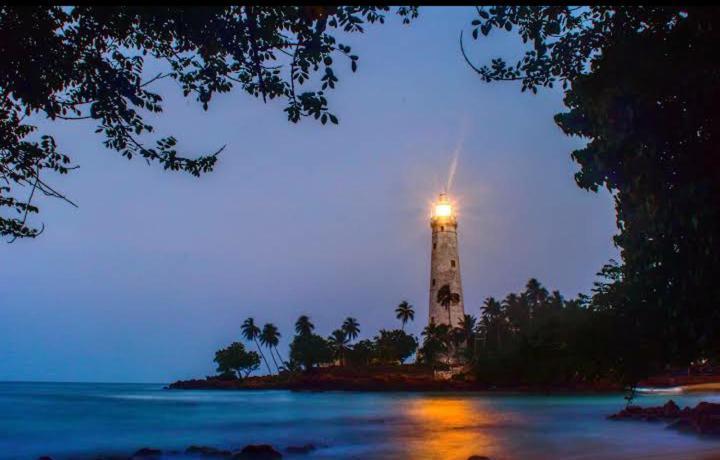 Light House Beach Home 마타라 외부 사진